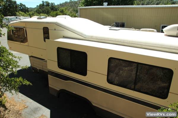1992 Avion 5th Wheel Trailer 31.5F (A)