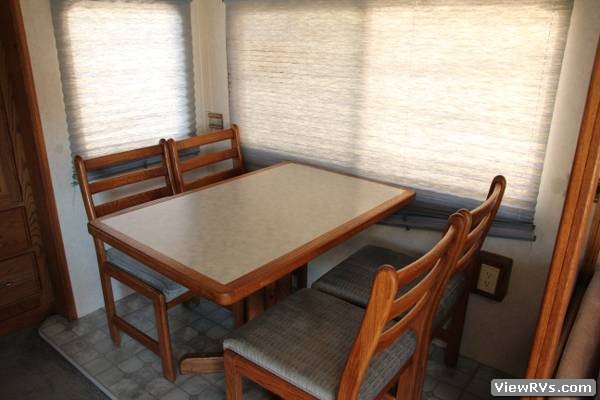 1992 Avion 5th Wheel Trailer 31.5F (A)