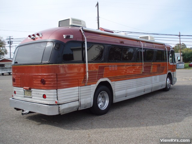 1957 GMC 4104 Bus Conversion 35' Motohome (D)