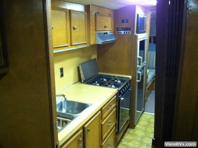 1957 GMC 4104 Bus Conversion 35' Motohome (D)