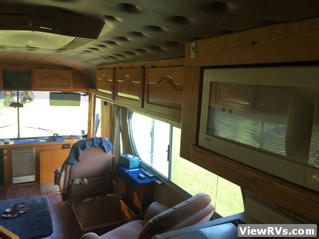 1959 GMC 4104 Bus Conversion 35' Motorhome