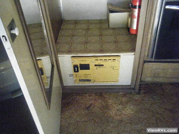 1978 Avion 22' Class C Motorhome (D)