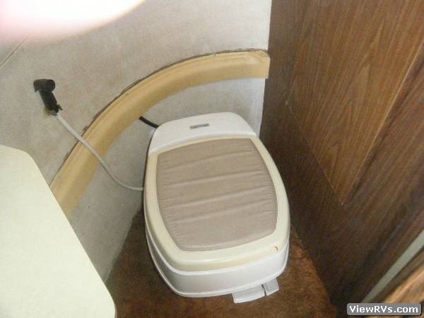 1978 Avion 22' Class C Motorhome (D)