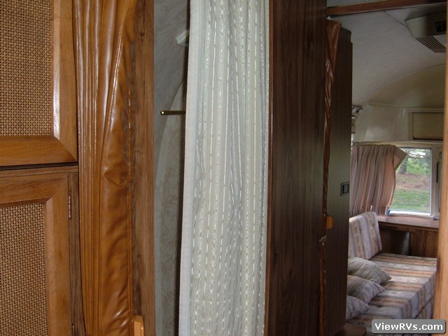 1983 Airstream Classic 310 Turbo Diesel Motorhome 31' (K)