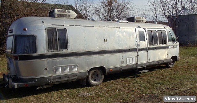 1983 Airstream 310 Classic Motorhome (L)