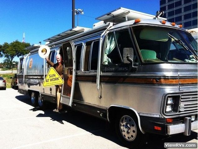 1984 Airstream 345 Classic Motorhome (D) Larry Hagman