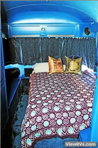 1984 Airstream 345 Classic Motorhome (D) Larry Hagman