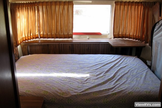 1984 Airstream Classic 310 Motorhome (J)