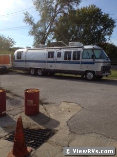 1984 Airstream Classic 345 34.5' Motorhome (C)