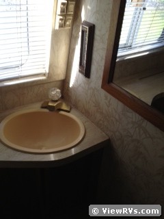 1984 Airstream Classic 345 34.5' Motorhome (C)