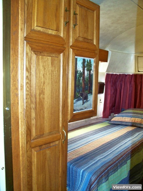 1987 Airstream Classic 325 Motorhome (E)