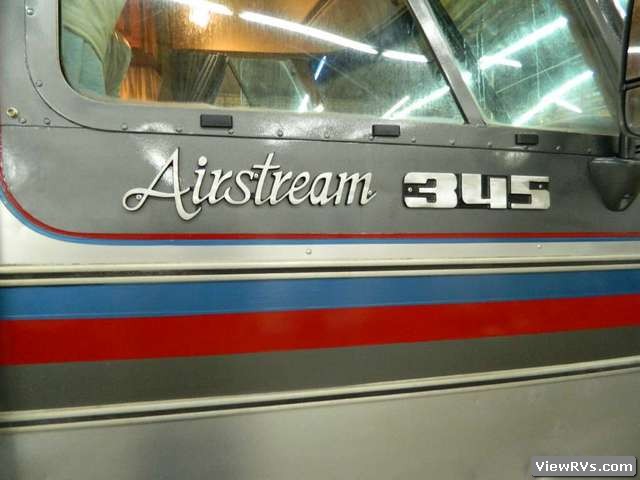1987 Airstream 345 Classic Motorhome (F)