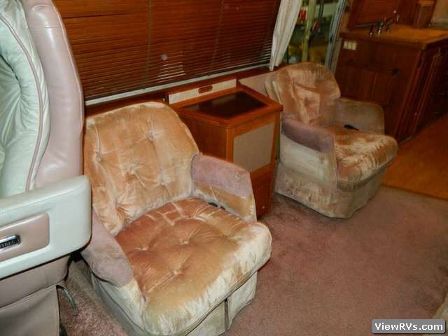 1987 Airstream 345 Classic Motorhome (F)