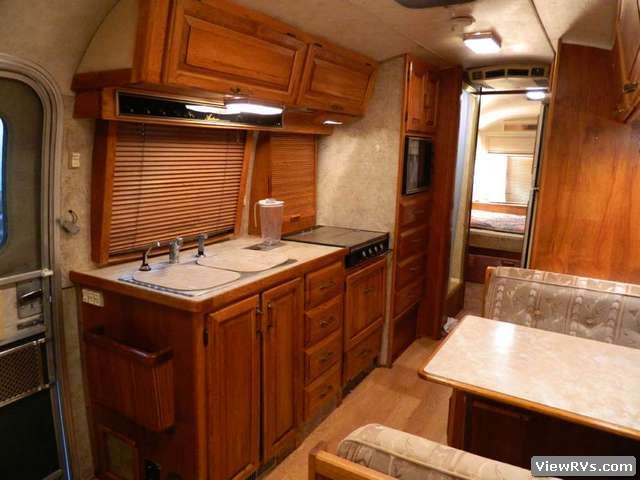 1987 Airstream 345 Classic Motorhome (F)