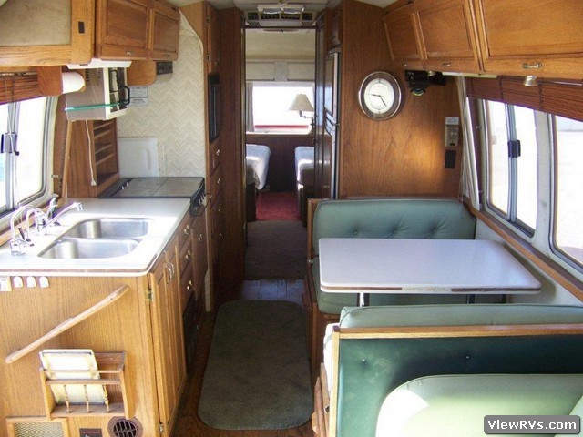 1989 Airstream Classic 345LE Motorhome (I)