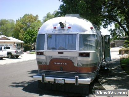1991 Airstream Classic 300 Motorhome (B)