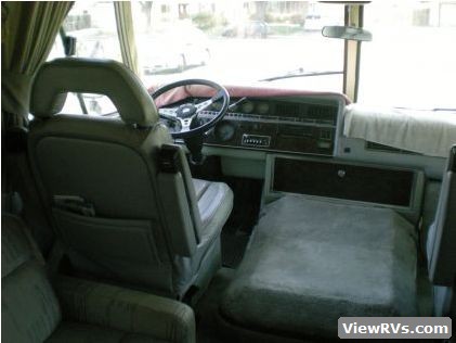 1991 Airstream Classic 300 Motorhome (B)