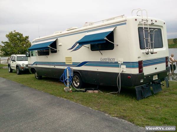 1996 Airstream Land Yacht 30' Motorhome (B)