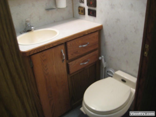 1996 Airstream Cutter 36' Motorhome (A)