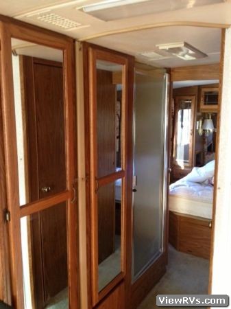 1997 Airstream Cutter Bus 32 Diesel Motorhome (A)