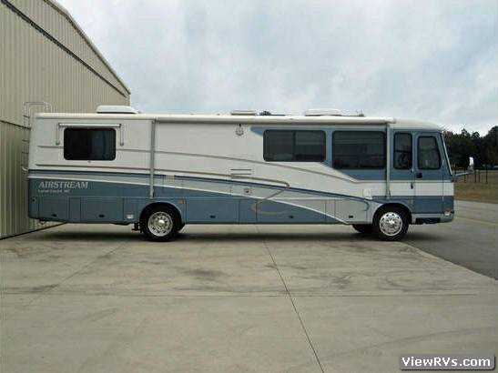 2000 Airstream Motorhome Land Yacht XC (E)
