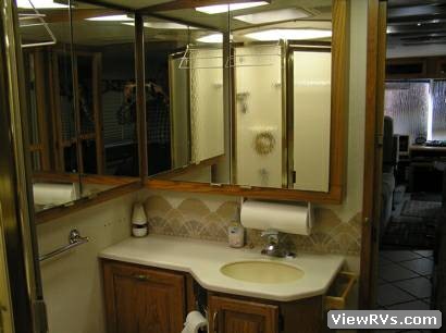 2000 Airstream Motorhome Land Yacht XC (E)