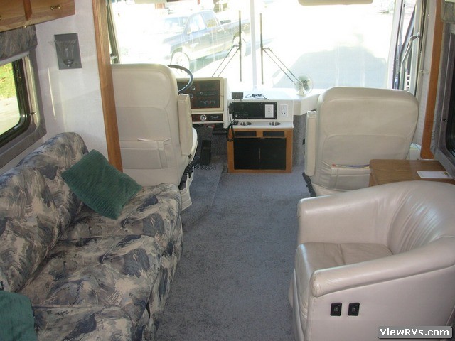 2000 Airstream Motorhome Land Yacht XC (F)