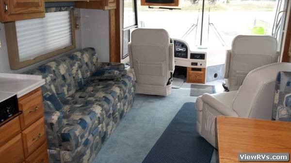 2001 Airstream Land Yacht XC360 36' Motorhome (B)