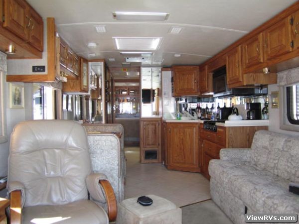 2001 Airstream XC Motorhome (A)