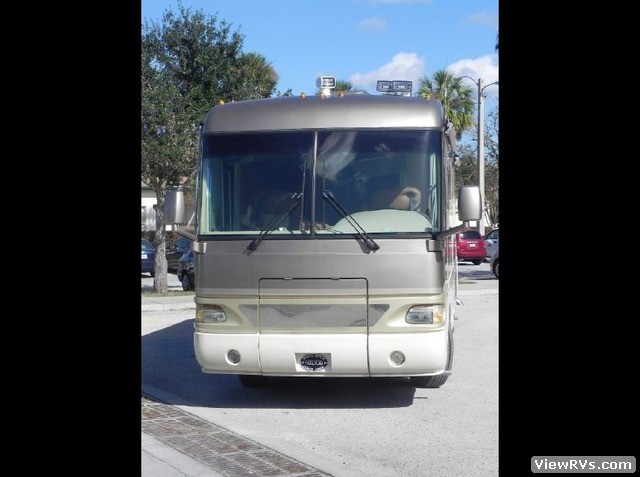 2006 Airstream Land Yacht A37 Motorhome (A)