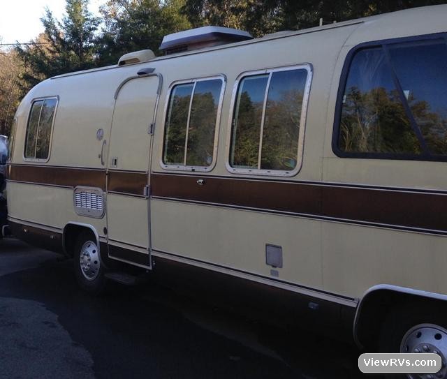 1975 Airstream Argosy 26' Motorhome