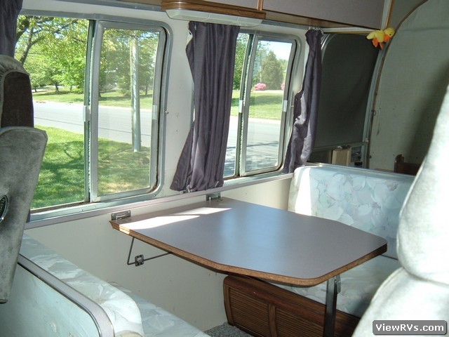 1975 Argosy 24' Motorhome (E)