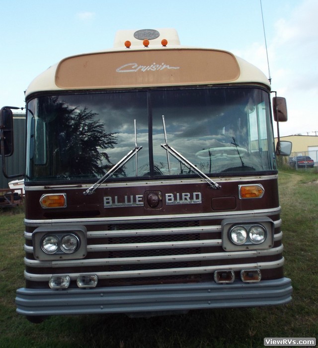 1965 Blue Bird Wanderlodge 31' Motorhome (A)