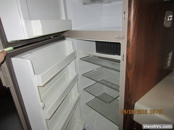 1974 Blue Bird Wanderlodge 33 Motohome (A)