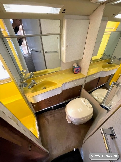 1978 Blue Bird Wanderlodge FC31