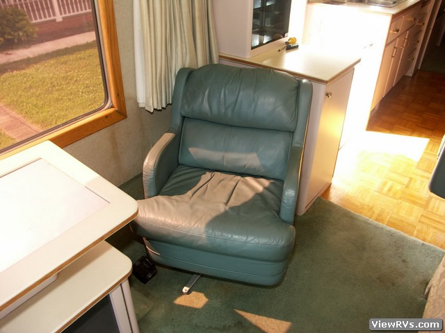 1989 Blue Bird Wanderlodge SP36 Motorhome (A)