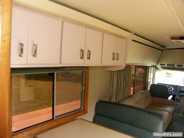 1989 Blue Bird Wanderlodge SP36 Motorhome (A)