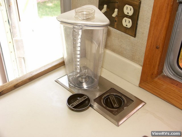 1989 Blue Bird Wanderlodge SP36 Motorhome (A)