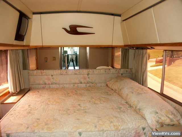 1989 Blue Bird Wanderlodge SP36 Motorhome (A)