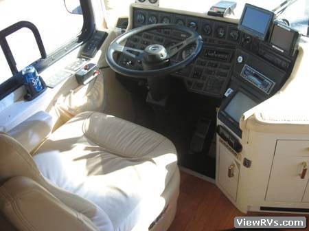 1997 Blue Bird Wanderlodge 40BMC Motorhome (A)