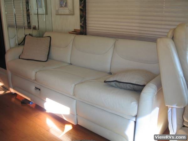 1997 Blue Bird Wanderlodge 40BMC Motorhome (A)