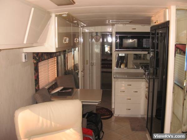 1997 Blue Bird Wanderlodge 40BMC Motorhome (A)