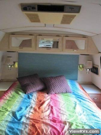 1992 Champion Ultrastar 30' Motorhome (A)