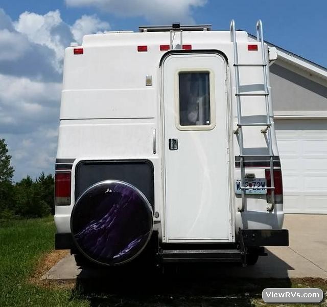 1999 Chinook Premier LT Motorhome 21