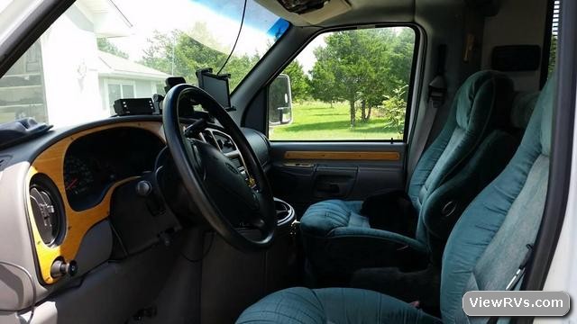 1999 Chinook Premier LT Motorhome 21