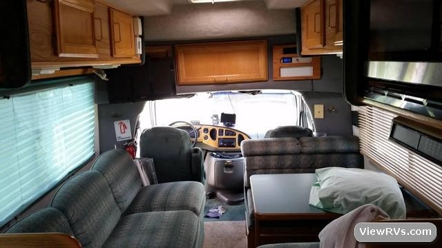 1999 Chinook Premier LT Motorhome 21