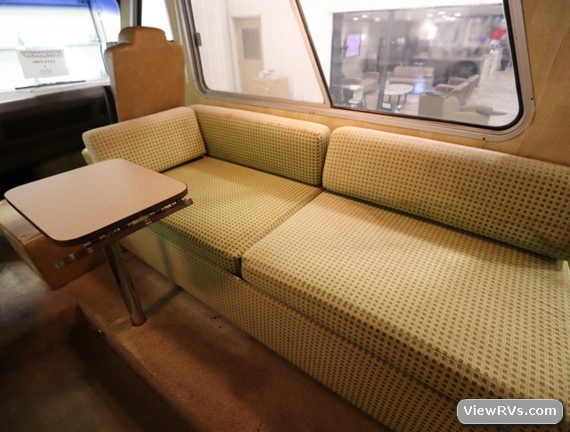 1975 FMC 2900R Motorhome