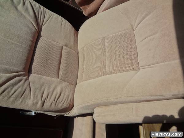 1977 GMC Eleganza II Motorhome 26' (A)