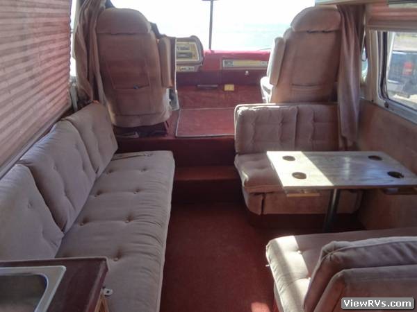 1977 GMC Eleganza II Motorhome 26' (A)