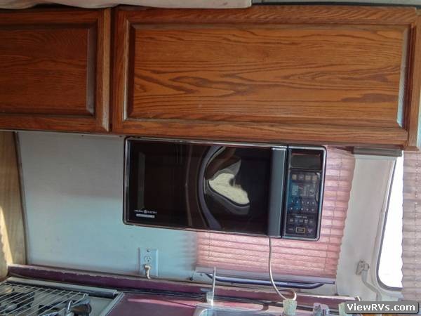1977 GMC Eleganza II Motorhome 26' (A)